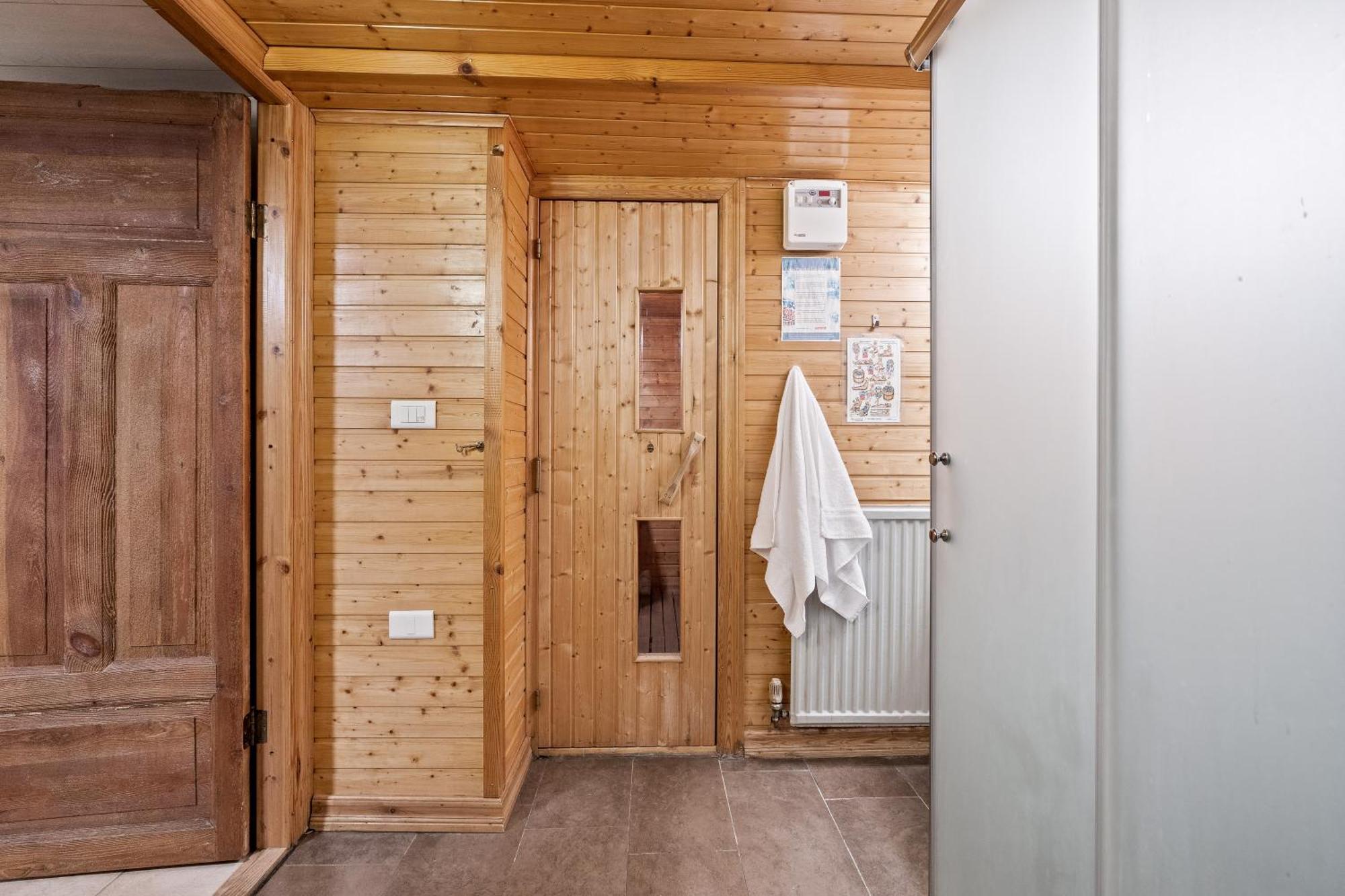 Massive Villa In Downtown Reykjavik With A Sauna 외부 사진