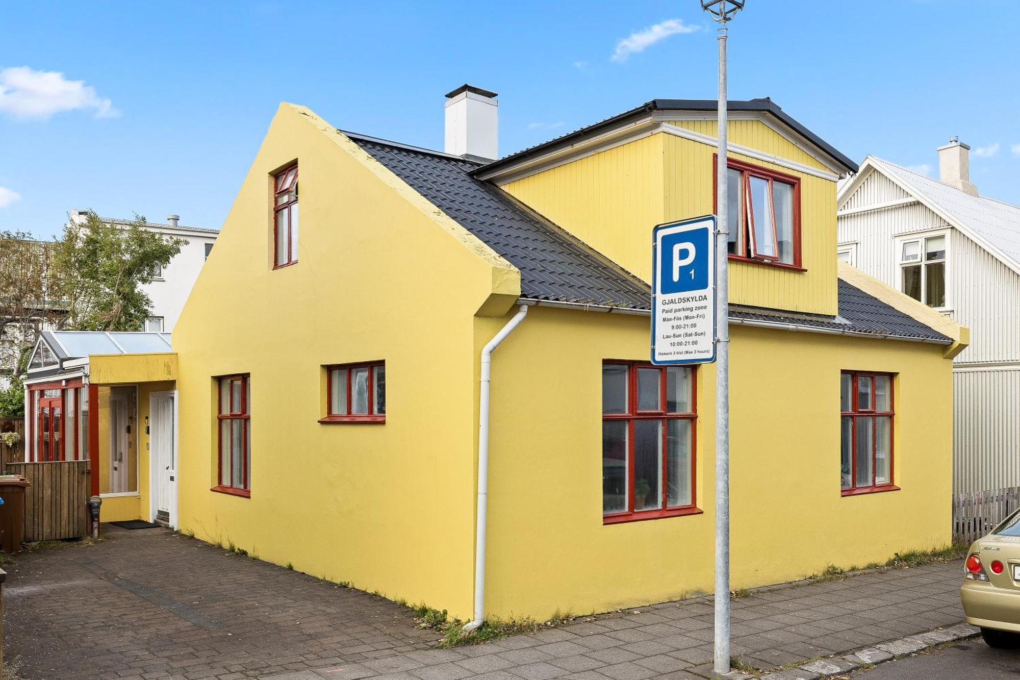 Massive Villa In Downtown Reykjavik With A Sauna 외부 사진