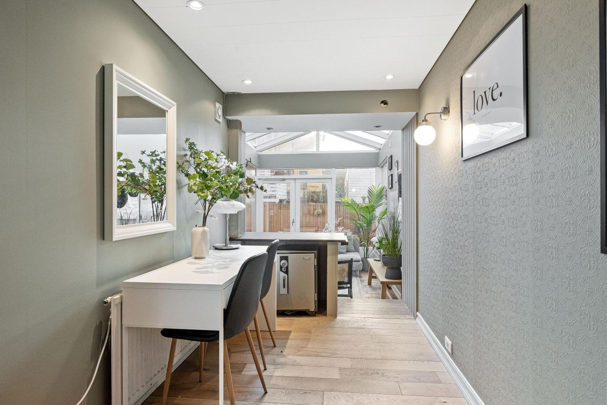 Massive Villa In Downtown Reykjavik With A Sauna 외부 사진